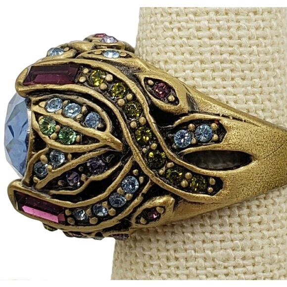 Heidi Daus Crystal Statement Ring Blue Purple Designer Gold Tone Cocktail 5 3/4 - Picture 7 of 10